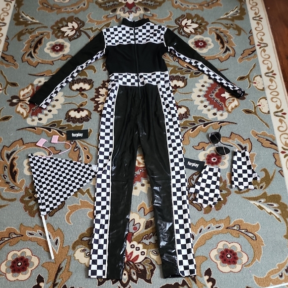 Forplay Checkered Flag Accessory - Picture 9 of 17